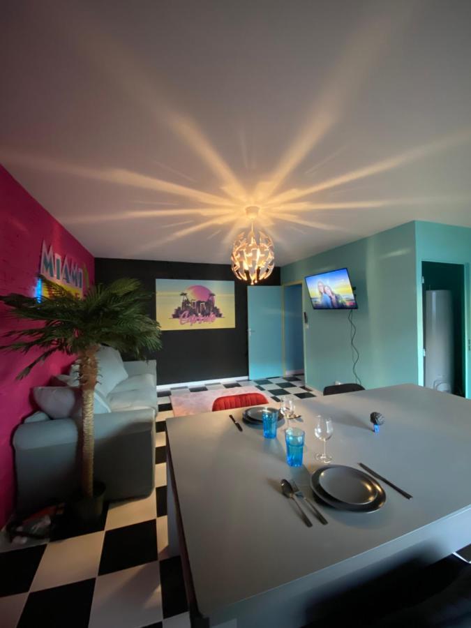 Capsule Miami Vice - Jacuzzi - Billard - Ecran Cinema & Netflix - Ping-Pong - Nintendo & Jeux- Lievin Exterior photo