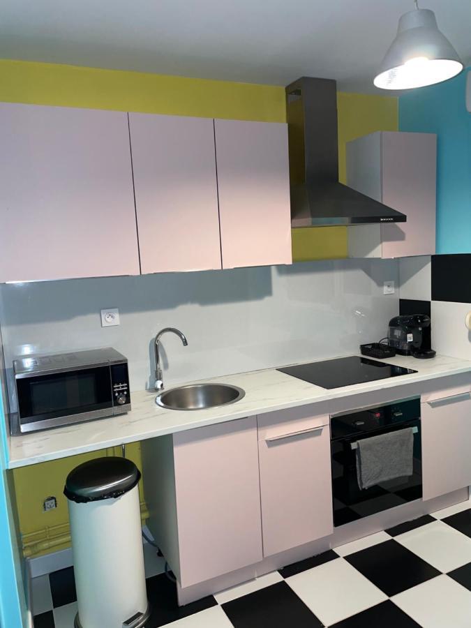 Capsule Miami Vice - Jacuzzi - Billard - Ecran Cinema & Netflix - Ping-Pong - Nintendo & Jeux- Lievin Exterior photo